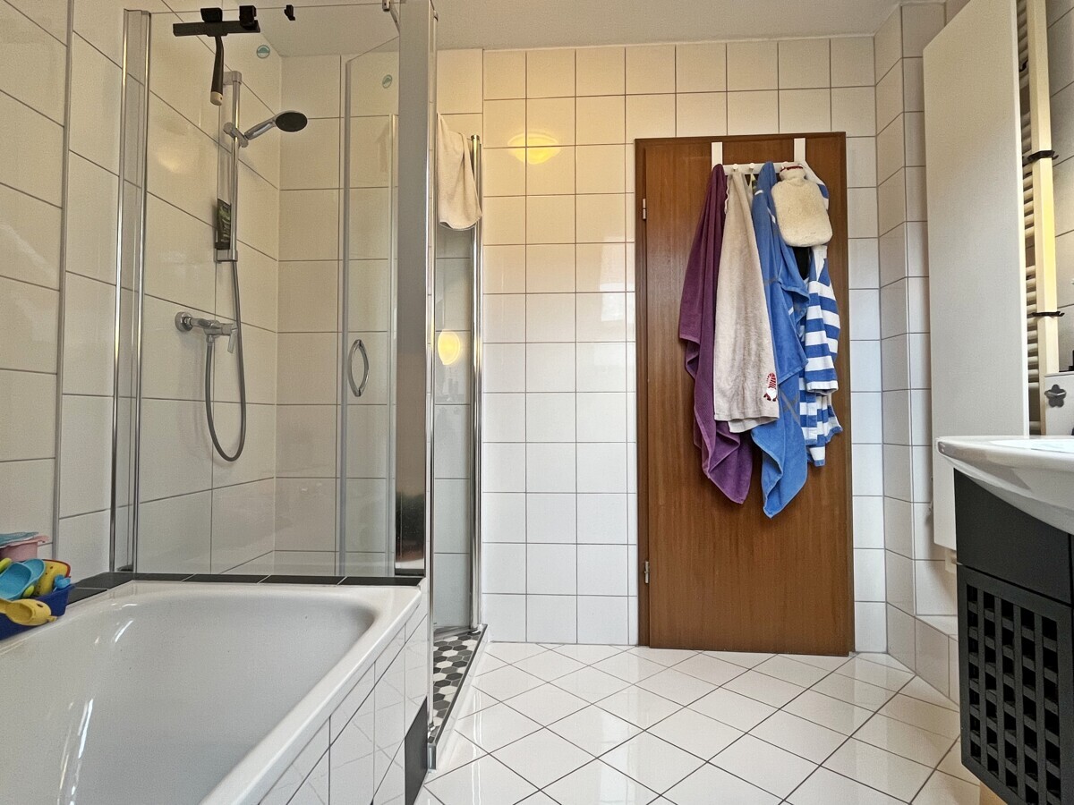 14605_Badezimmer