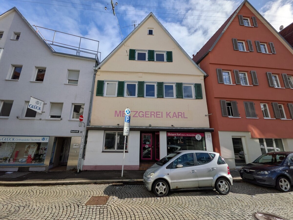 11967_image00003-1-2