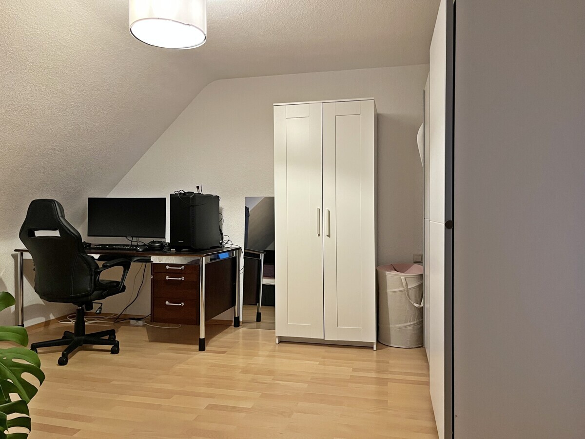 14657_Schlafzimmer-Schreibtisch