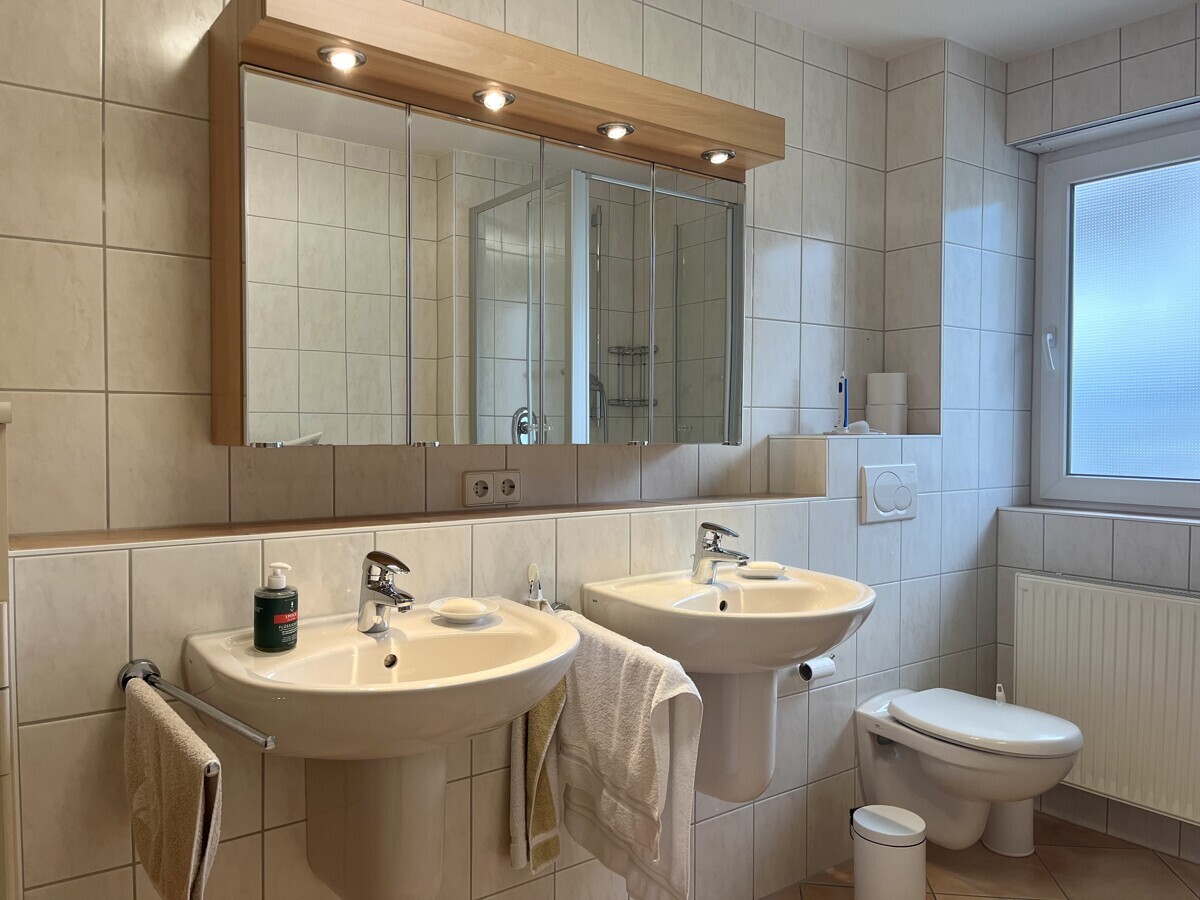 14895_Badezimmer-2-1