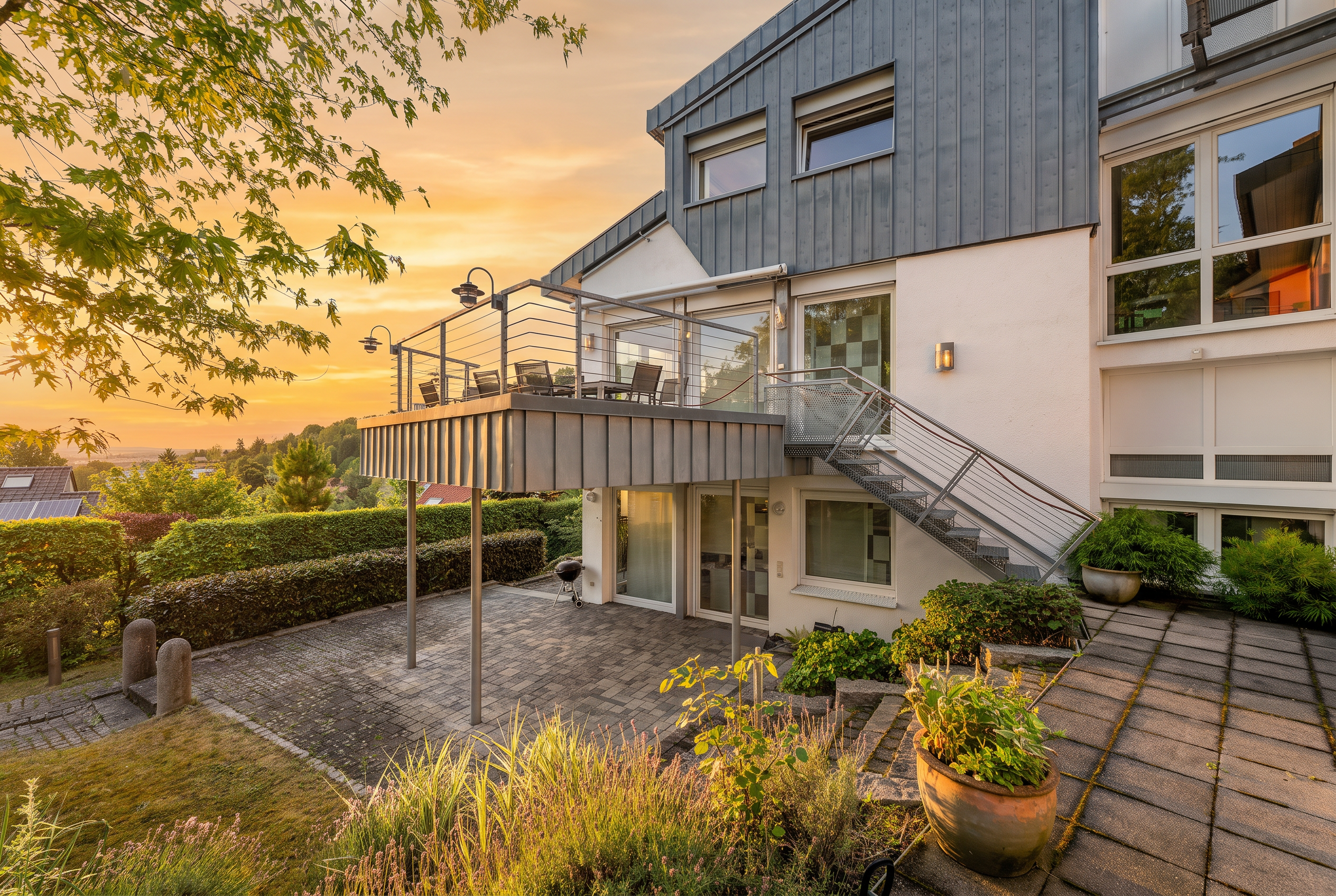 Terrasse Sonnenuntergang Pfalzgrafenweg Achalm Reutlingen Panoramablick