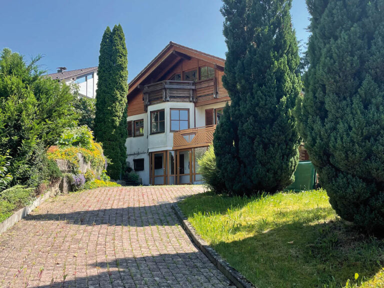 Von KRAMS Immobilien verkauftes Einfamilienhaus in Bad-Urach