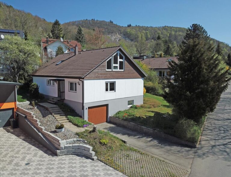 Großzügiges Einfamilienhaus in Mössingen-Öschingen verkauft durch KRAMS Immobilien