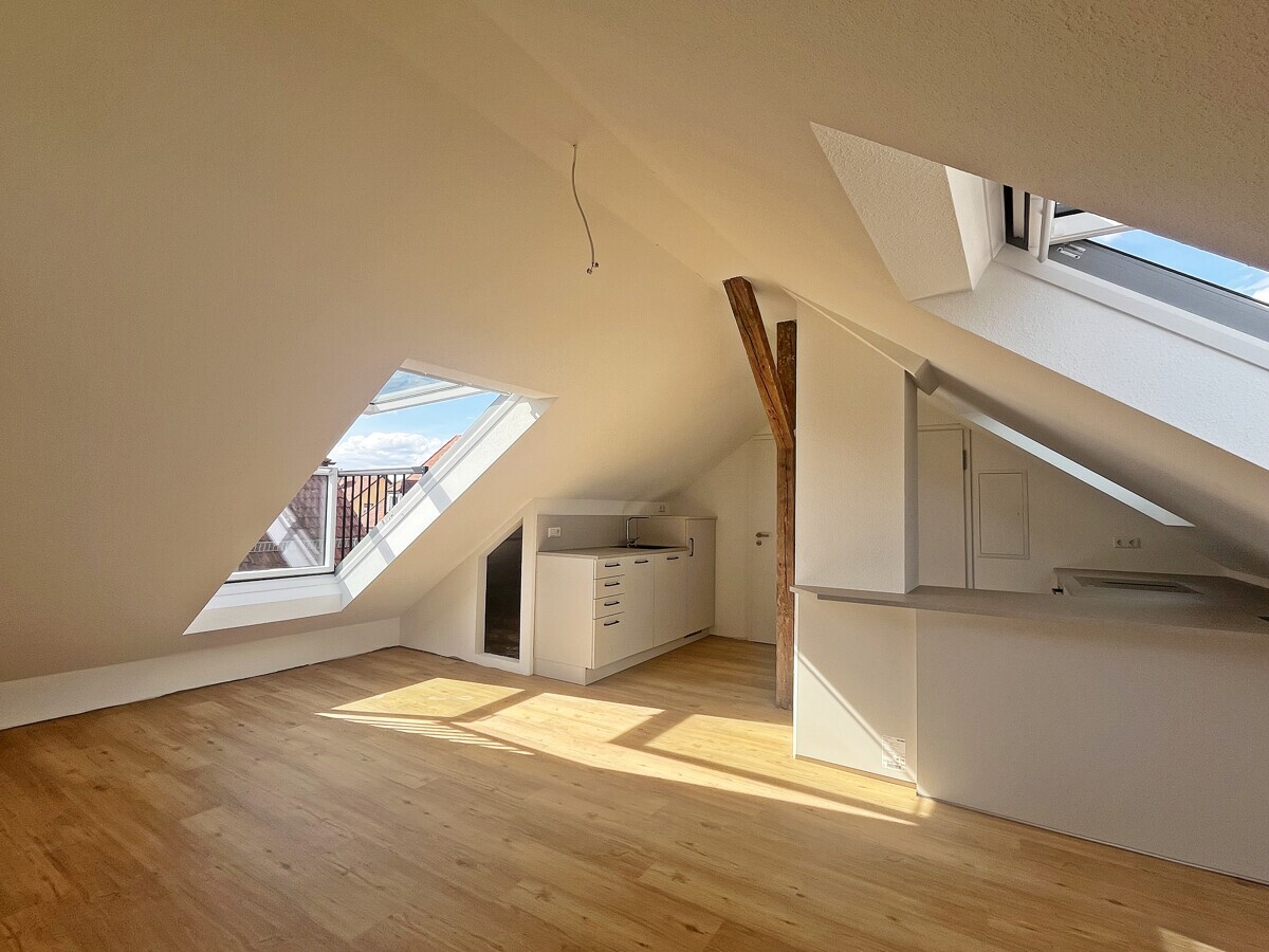 14863_Wohn-und-Esszimmer-DG
